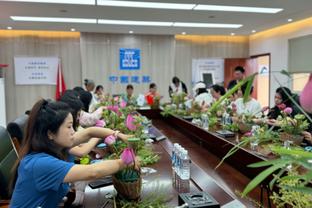 麦卡利斯特双红会在中场11次赢得球权，平本赛季英超单场纪录